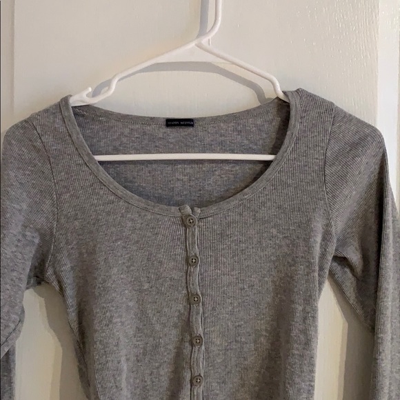 Brandy Melville Tops - GRAY BRANDY MELVILLE ZELLY TOP